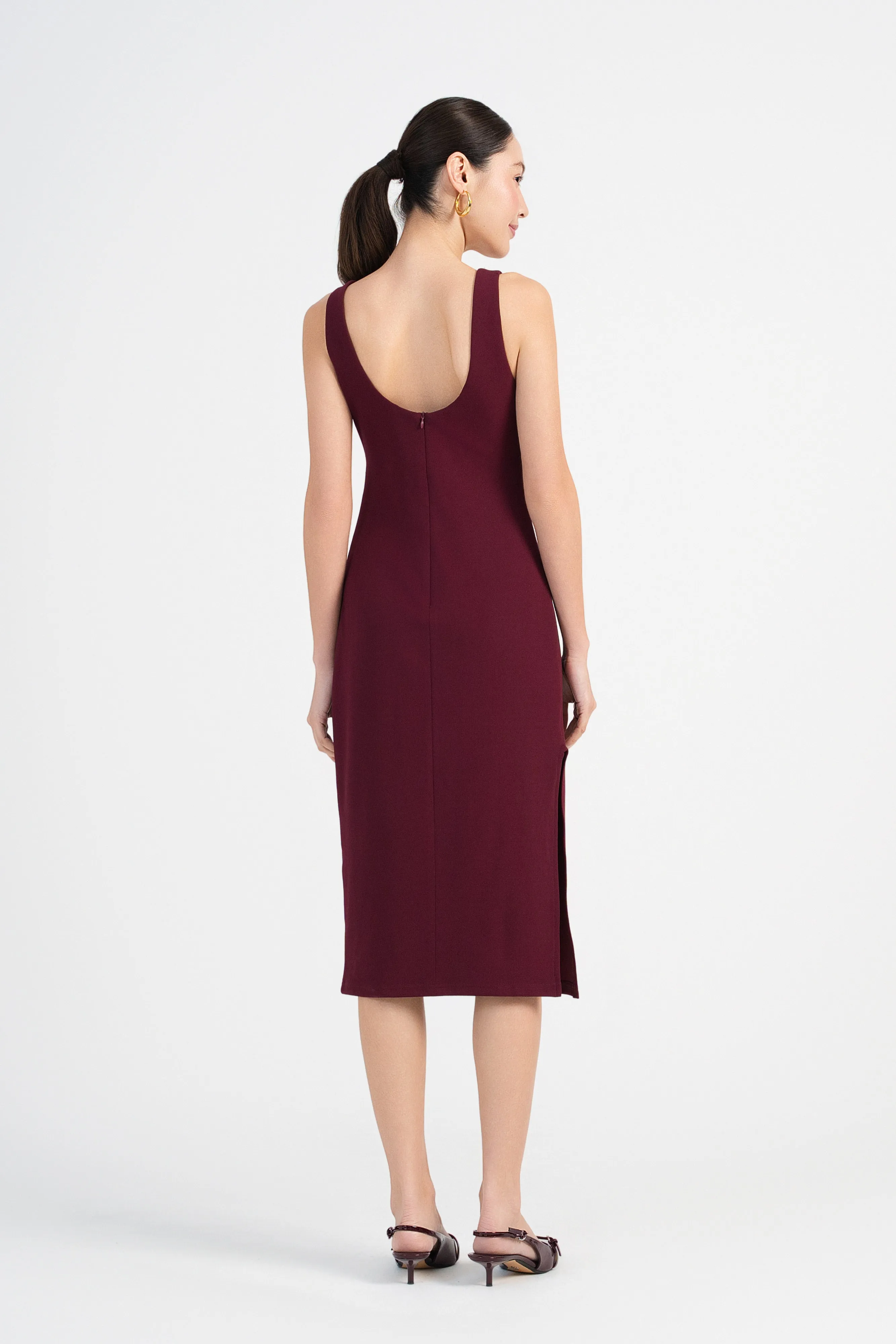 [Backorder] Nicole Square Neck Bodycon Dress in Sangria Red