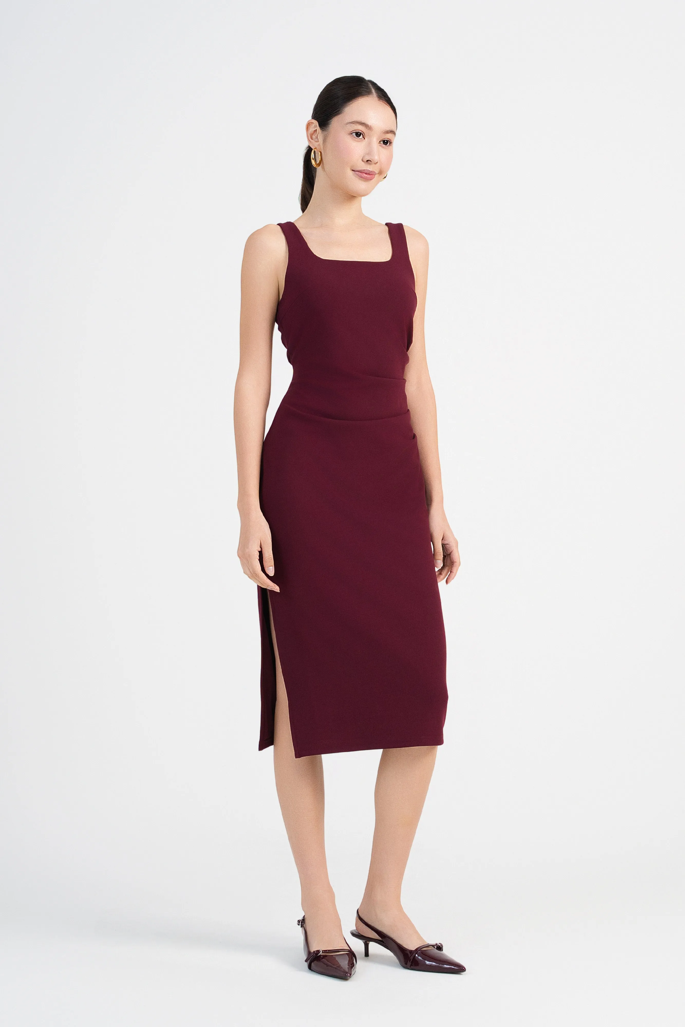 [Backorder] Nicole Square Neck Bodycon Dress in Sangria Red