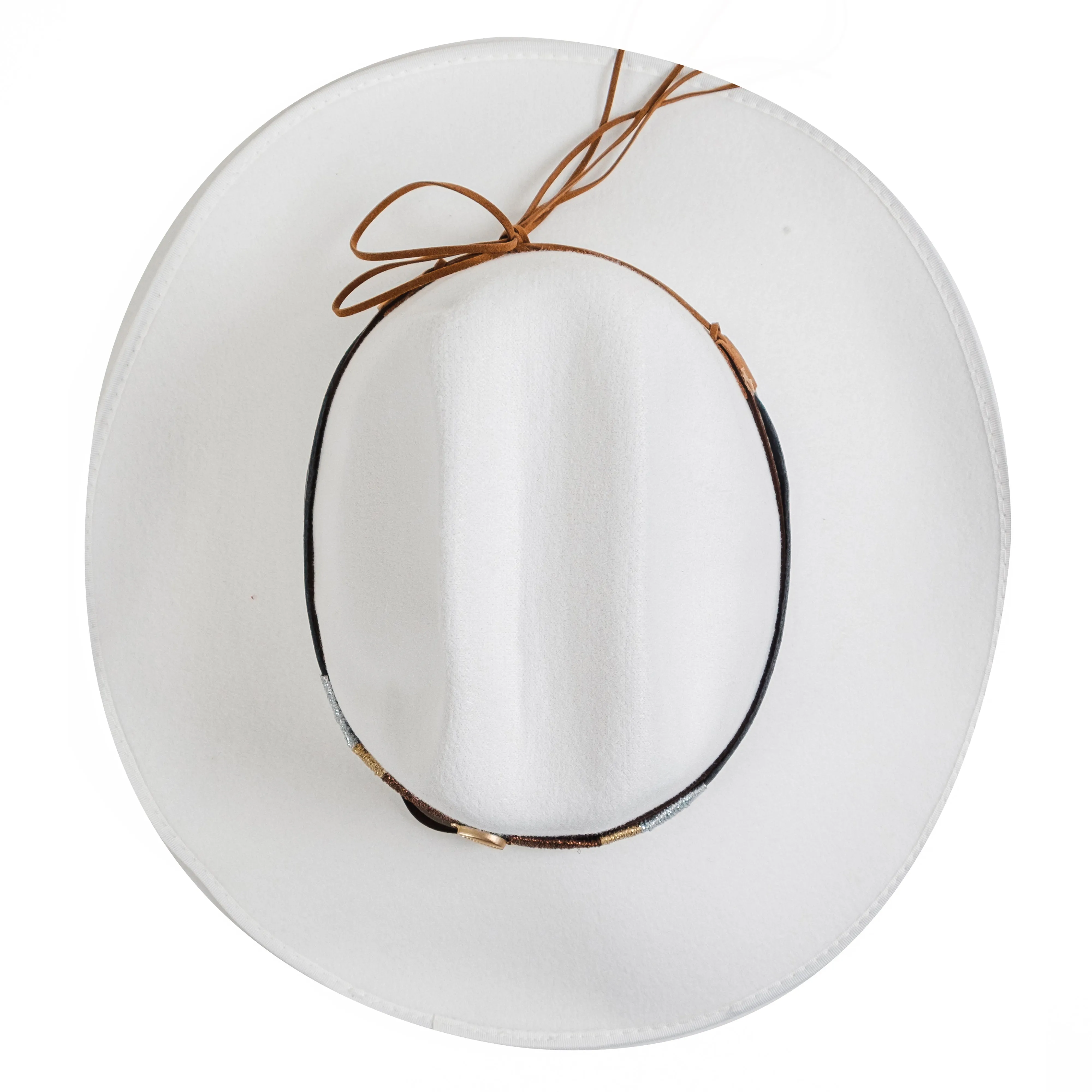 Chokore Cowboy Hat with Shell Belt (White)