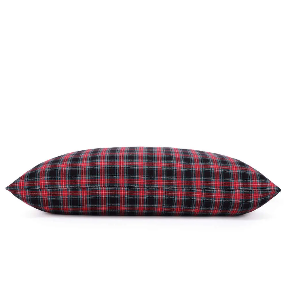 Draper James x TFD Georgia Plaid Dog Bed