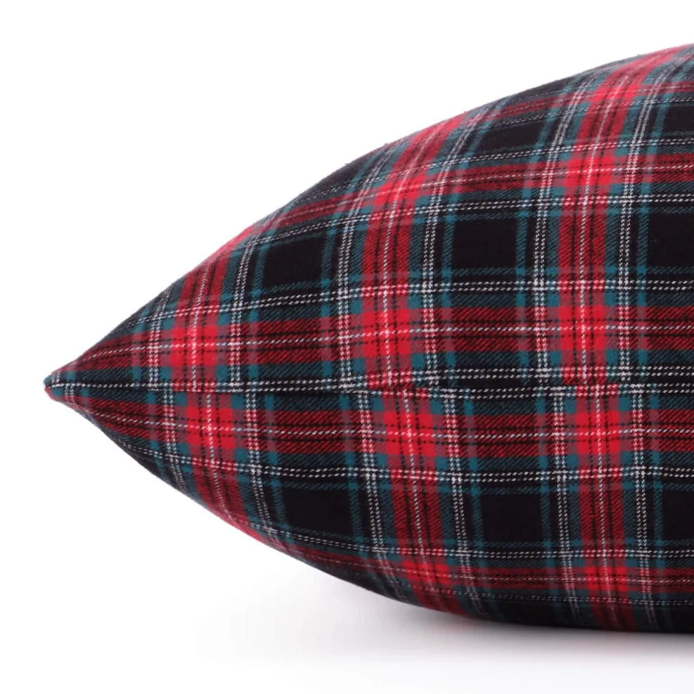 Draper James x TFD Georgia Plaid Dog Bed