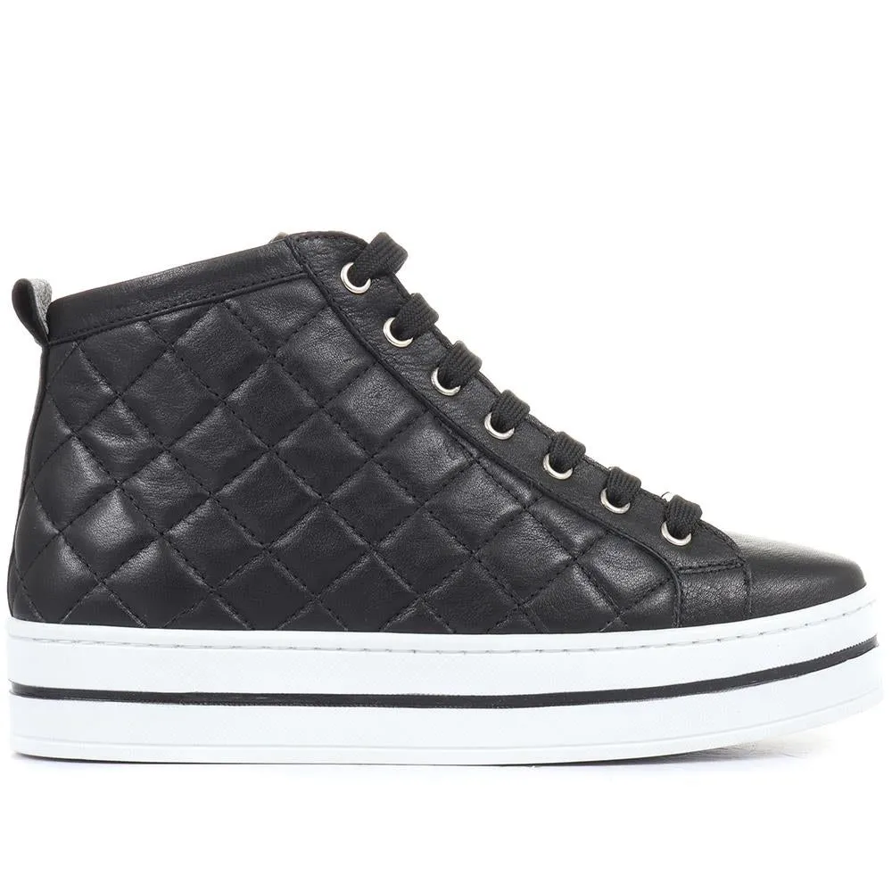 Elenore Leather Quilted Trainers - ELENORE / 321 307