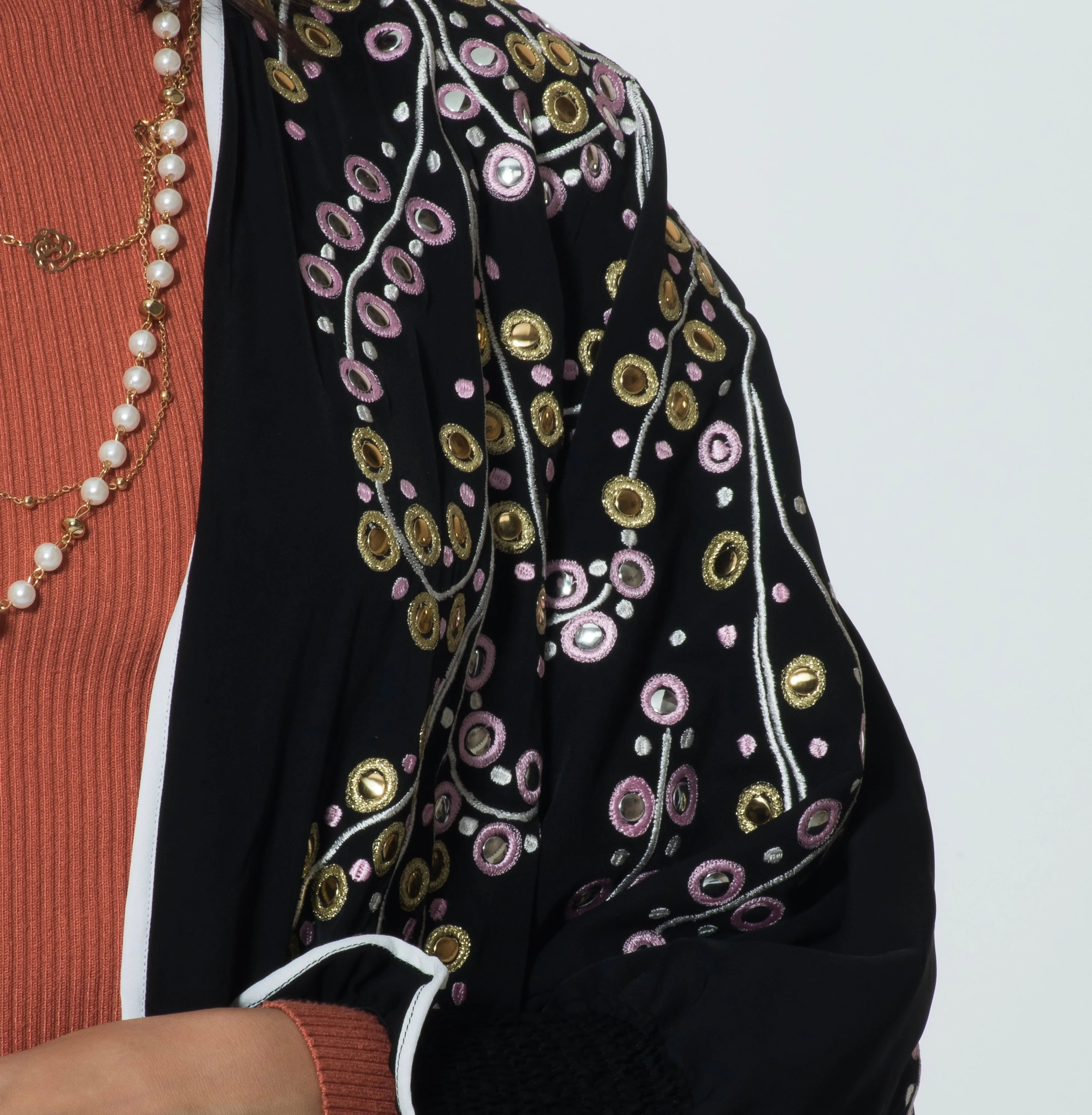 Embroidery with Elastic Caps Sleeve Abaya