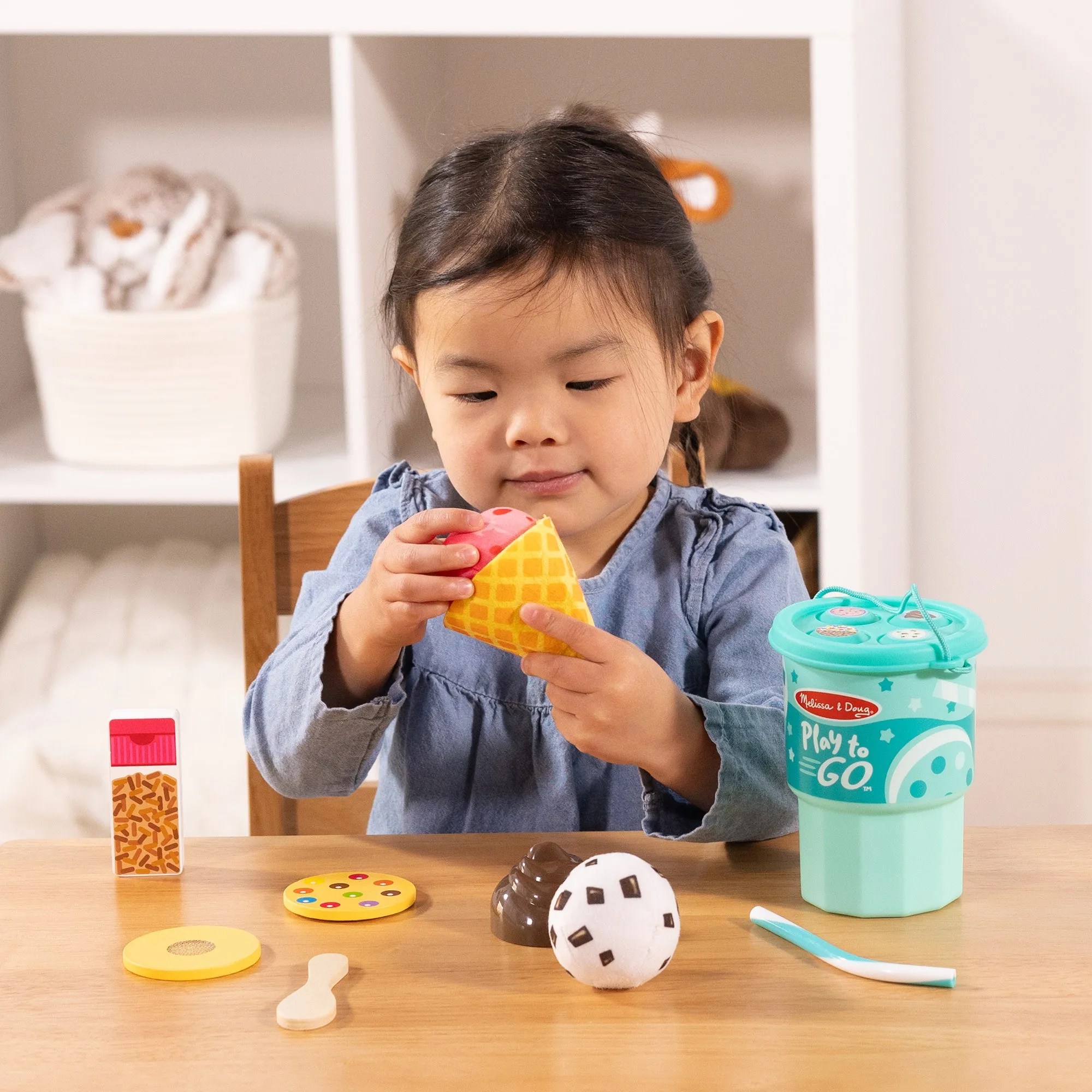 Play to Go Ice Cream Play Set