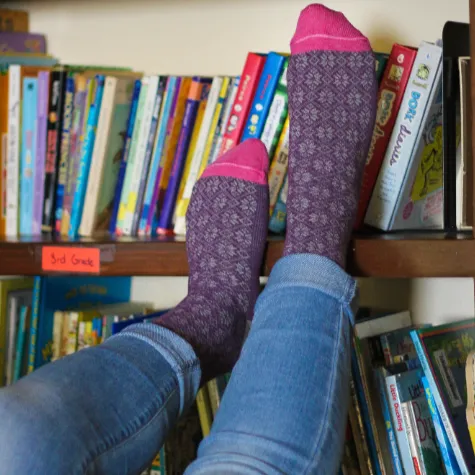 Purple Snowflake Pattern Socks (Adult Medium - Women's Shoe Sizes 5-10)