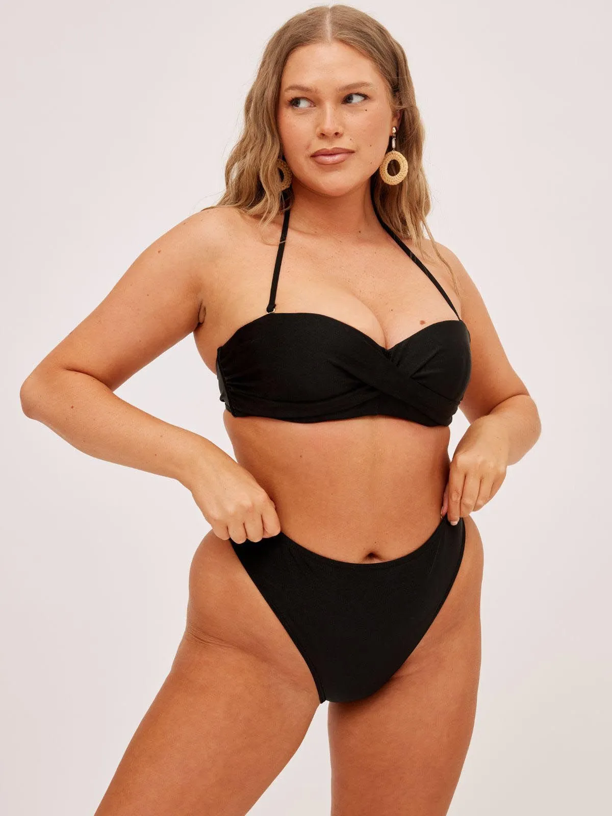 South Beach Leo Twist Bandeau Bikini Top / Black