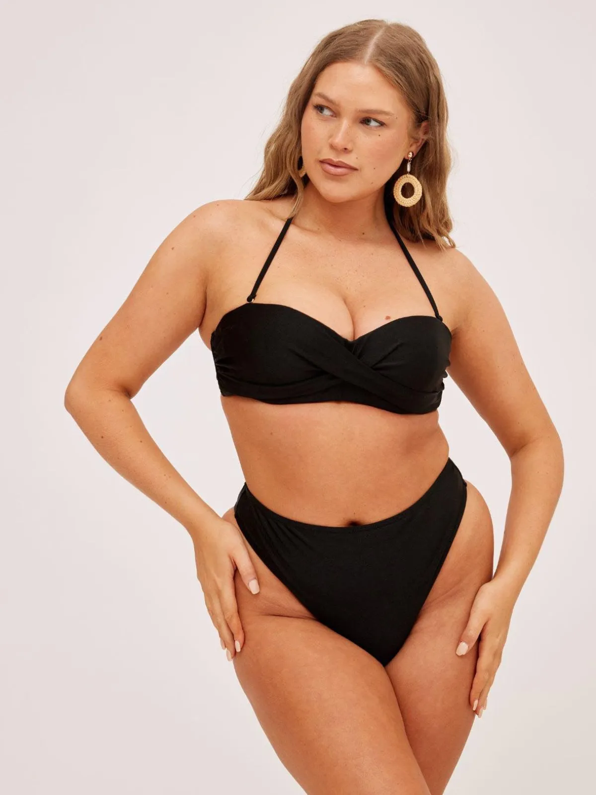 South Beach Leo Twist Bandeau Bikini Top / Black